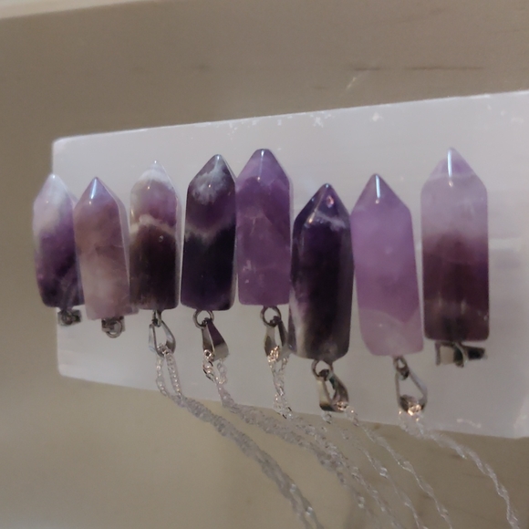 💜 Amethyst 💜 Natural Crystal Pendant Necklace - Picture 3 of 4